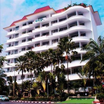 Weta International Hotel スラバヤ エクステリア 写真