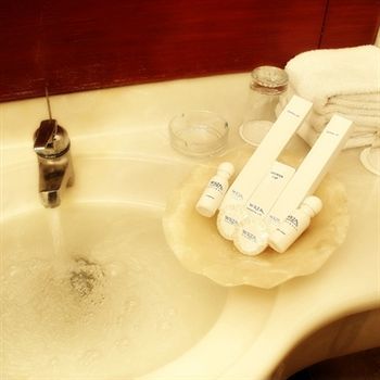 Weta International Hotel スラバヤ エクステリア 写真